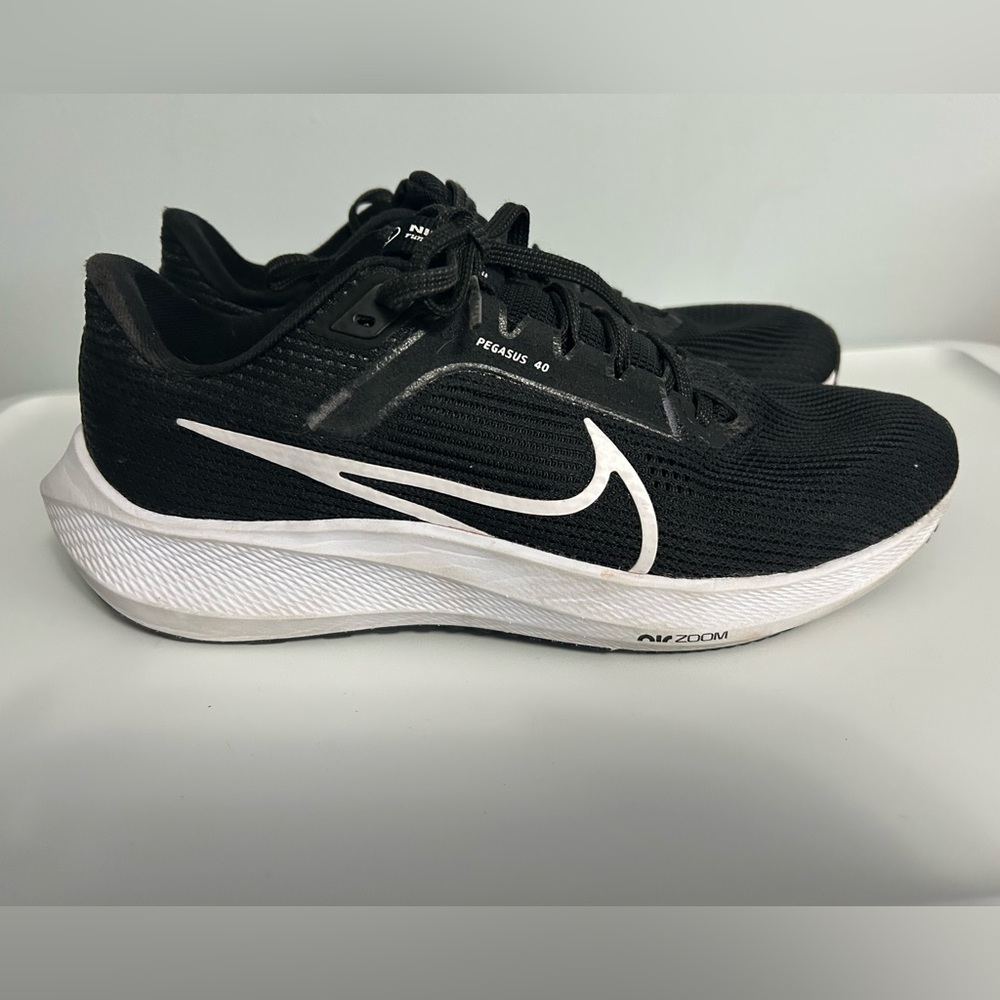 Nike Pegasus 40 Running Shoes - Black with White Swoosh